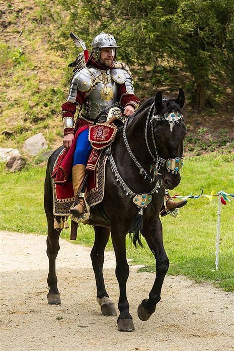 Polish hussars, Winged hussars, Medieval knight