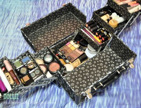 Random Beauty by Hollie: Makeup Storage Solutions