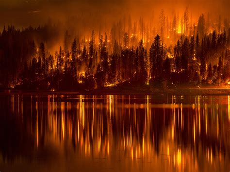 Wildfire Threatens More Than 1,500 Homes In Northern California | KUOW ...