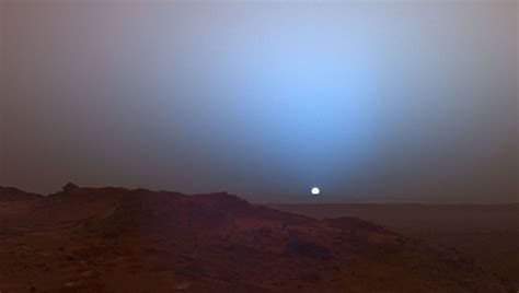 The sunset on mars appears blue | The Fact Base