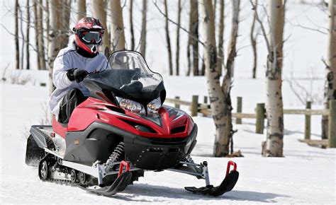 The Best Snowmobile Helmets 2022 Review