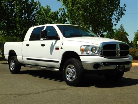 2007 Dodge Ram 2500 SLT 4X4 / MEGA CAB / 5.9L / 6-SPEED / 1 OWNER