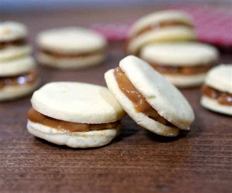 Alfajores (Argentinian Dulce de Leche Cookies) • Curious Cuisiniere