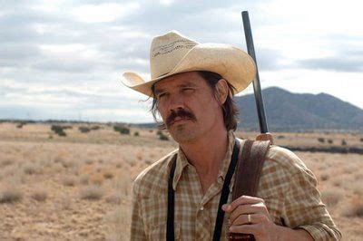 Llewelyn Moss (Josh Brolin) "No es país para viejos" 2007 | No es pais para viejos, Viejitos, Cine