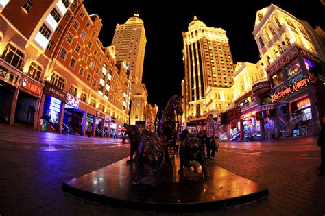 值得一游的满洲里市夜景|图说内蒙|满洲里_凤凰旅游