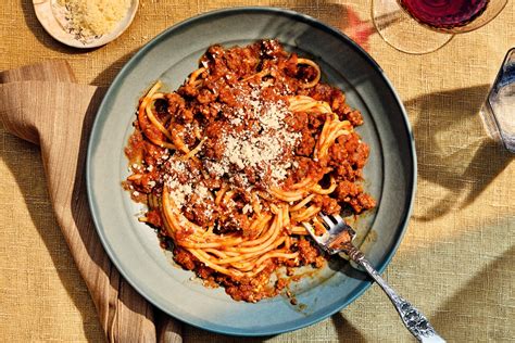 Ragù alla Bolognese | Saveur - PECOIN