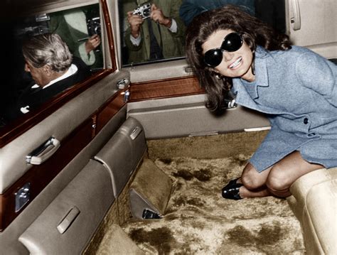 The big picture: the former Jackie Kennedy with new husband Aristotle Onassis at Heathrow | From ...