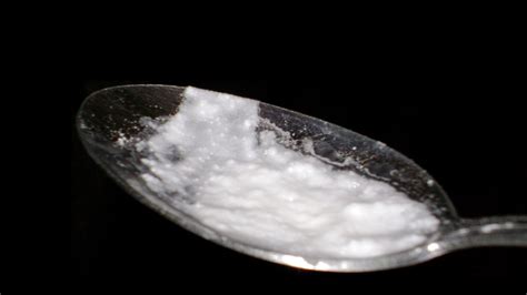 How to cook coke into crack in a spoon - seniorpowen