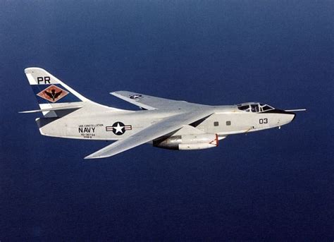 Douglas EA-3B Skywarrior | Aereo, Aerei da combattimento, Sottomarini