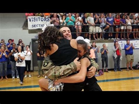 Most Emotional soldier surprise homecoming compilation #13 - YouTube