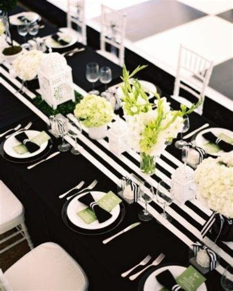 52 Elegant Black And White Wedding Table Settings - Weddingomania