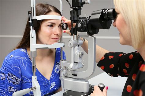 Diabetic eye screening: slit lamp examination explained - GOV.UK