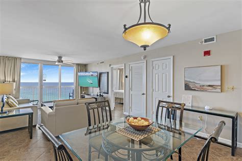 Pelican Beach Resort 1914 - 2 Bedrooms | Destin Condo Rentals