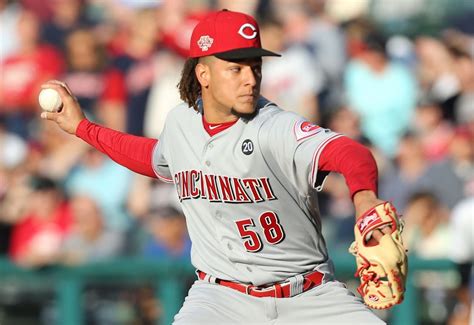 MLB trade rumors: Yankees-Reds Luis Castillo deal on ice — for now - nj.com