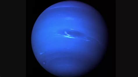 NASA's Hubble takes stunning image of Great Dark Spot on Neptune for first time - Mirror Online