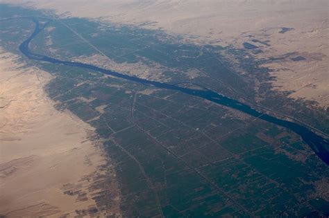 File:Nile aerial, 2009.jpg - Citizendium