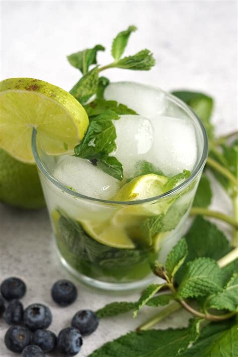 Mojito Cocktail – Snacks and Sips