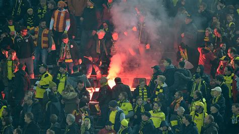 German Police arrest 21 Galatasaray fans