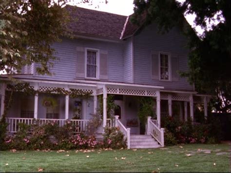 Gilmore Girls: Lorelai's House and the Gilmore Mansion