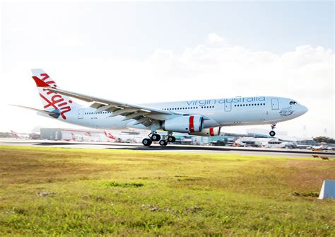 Virgin_Australia_Airbus_A330_landing_at_Sydney_Airport__2 - AirlineReporter : AirlineReporter