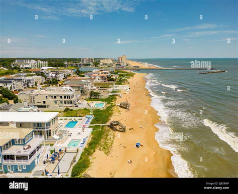 Beautiful waterfront homes on Croatan Beach Virginia USA Stock Photo ...