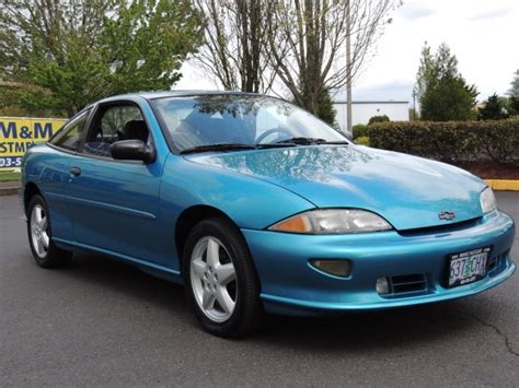 1998 Chevrolet Cavalier Z24 / 2DR Coupe / 5-Speed manual/ 4Cyl / Gas Saver