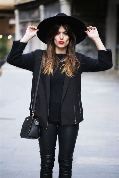 Dulceida: BLACK WITH TOUCH OF RED # AmigoInvisibleEnvy | Moda, Outfits, Moda estilo