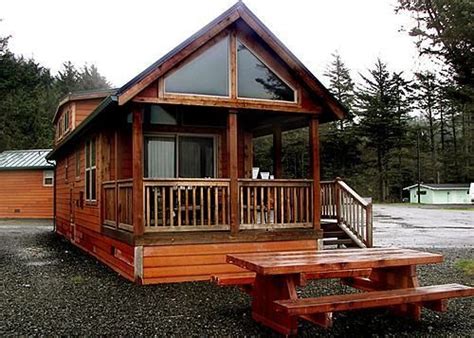 a RV Loft Cabin at Hobuck Beach Resort a good choice for a place to stay right no the Pacific ...