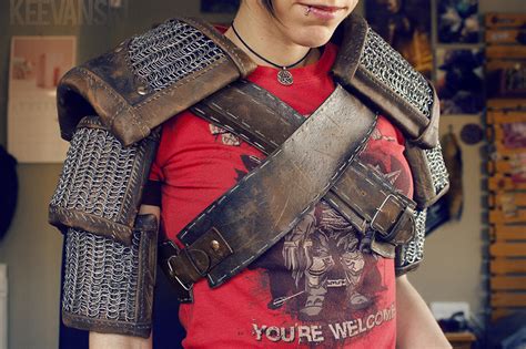 DIY Cosplay The Witcher 3 Wild Hunt · Geralt Pauldrons