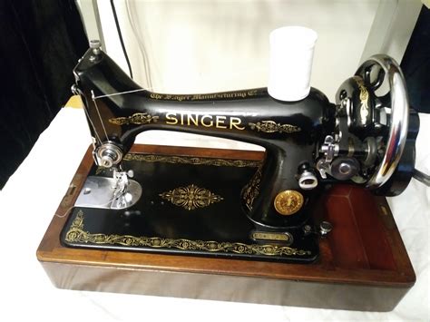 Singer 99k Sewing machine I bought, and it works! Made in 1937. Flair ...