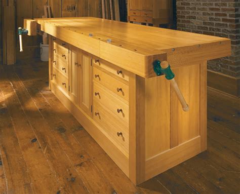 Cabinet-Base Workbench | Woodworking Project | Woodsmith Plans