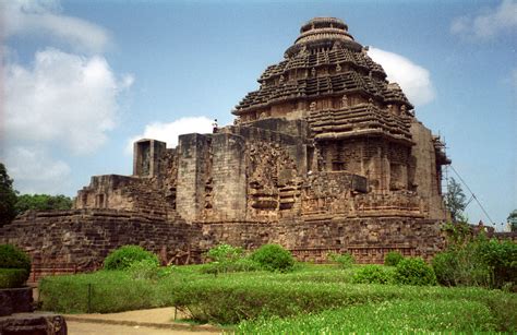 Konark Sun Temple | Religious Destinations | Travelguru Blog