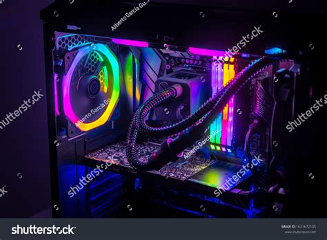 Equipo de juegos con luces LED Foto de stock 1621672105 | Shutterstock