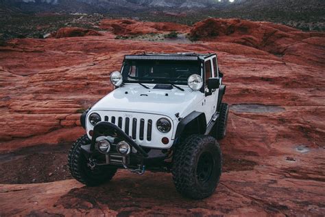 A Guide to 4x4 Suspension Kits: Types of Suspension Systems and Things to Look for - SunCruiser