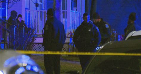 1 seriously injured, suspect arrested in Dorchester shooting - CBS Boston