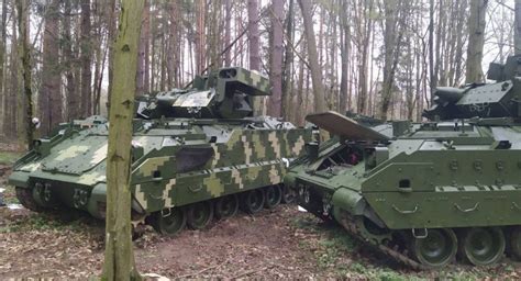 Two Bradley IFVs Neutralized a russian T-90M Proryv Tank in Combat Near Avdiivka | Defense Express