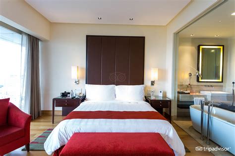 TRIDENT HYDERABAD - Hotel Reviews, Photos, Rate Comparison - Tripadvisor