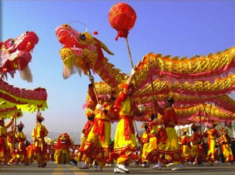 The Chinese Dragon Dance is a beloved element and famous ritual of the ...