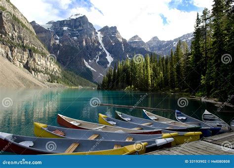 Boats On Moraine Lake, Canada Stock Photography - Image: 33193902