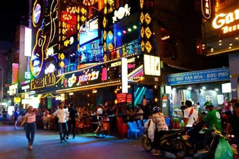 Ho Chi Minh City Nightlife—Top Bars, Happy Hours, & Markets - My Flying ...