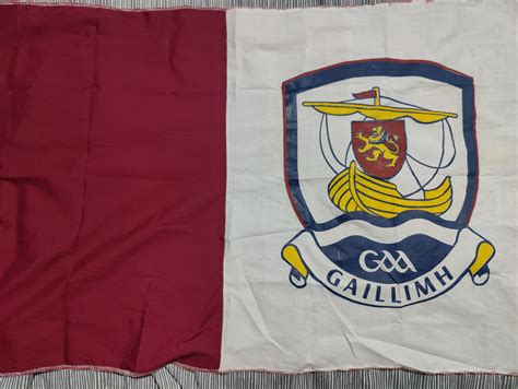 My second flag! The flag of Galway. : r/vexillology