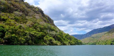 Tour the Magnificent Sumidero Canyon: Boat Trip