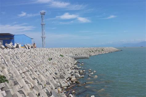 Breakwater Structure