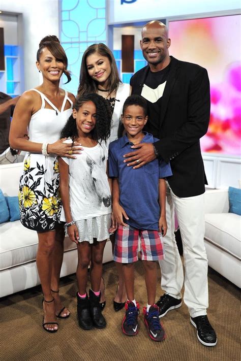 Zendaya Coleman News | Black love couples, Celebrity families, Black families