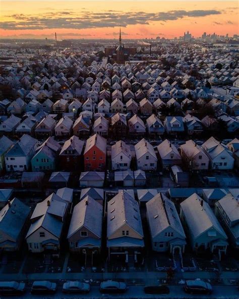 Hamtramck, Michigan (town in the middle of Detroit) : CityPorn in 2021 ...