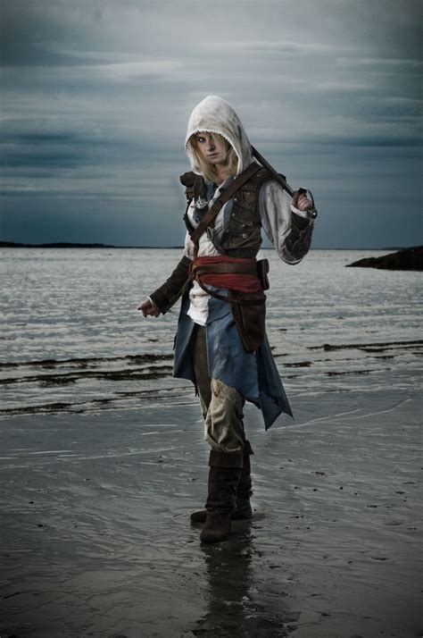 Edward Kenway Cosplay by Alexa Karii