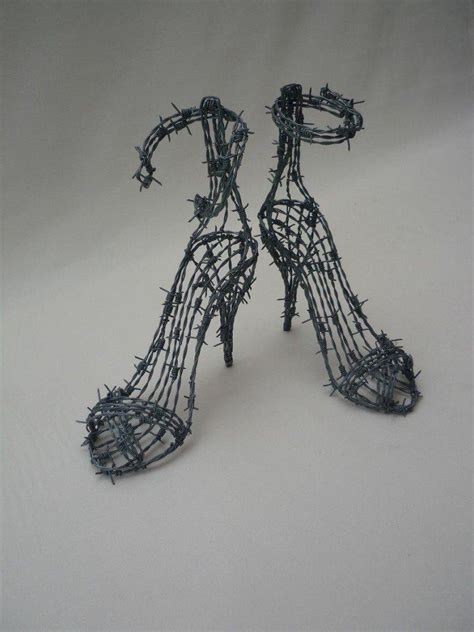 Amazing Twisted Wire Sculptures in Your Home