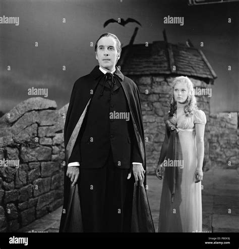 Scars of Dracula (1970) Christopher Lee, Jenny Hanley, Date: 1970 Stock Photo - Alamy