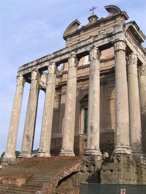 Sixteenth-Century Destruction and Despoliation · Temple of Antoninus and Faustina · Piranesi in Rome