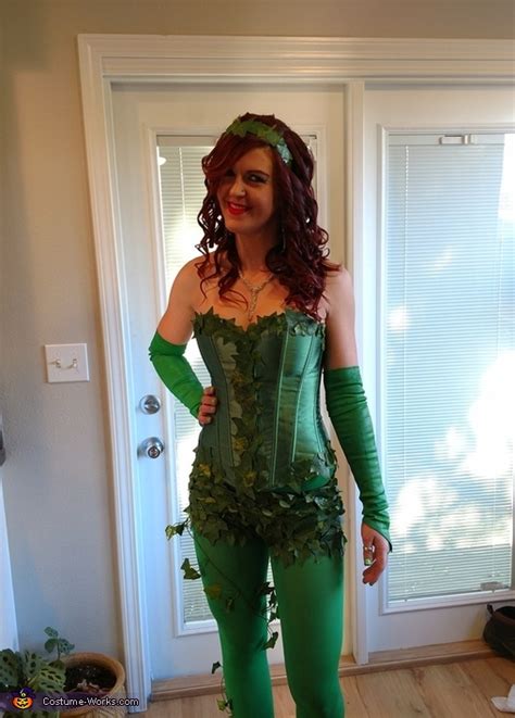 Poison Ivy Costume | No-Sew DIY Costumes